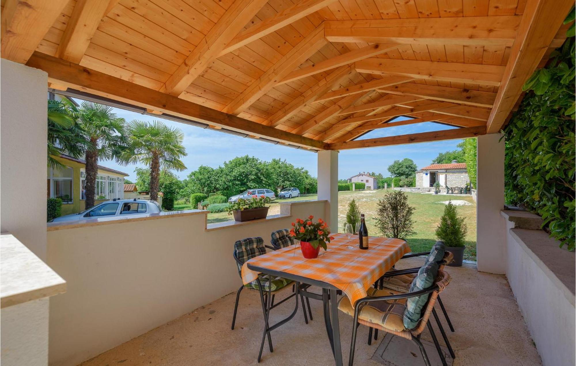 Awesome Home In Zminj With Wifi Exterior photo